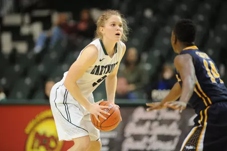 Strong Shooting Propels Harvard Over Dartmouth 77-59