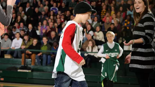 Men's Basketball to Host Youth Clinic on December 7