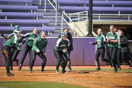Softball Falls to Cal Poly and Loyola Marymount on Sunday