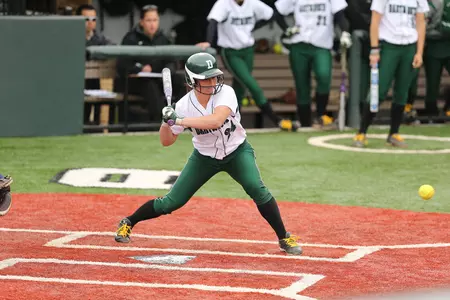 Softball Splits at Brown and Snaps Ivy Streak on Sunday