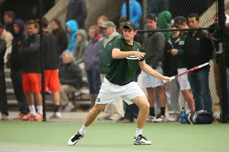 Sakinis Takes Down Two Ranked Opponents at Nationals