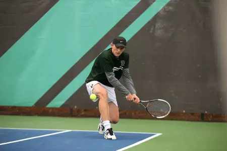 Green and White Completes First Day of Ivy Plus Tournament