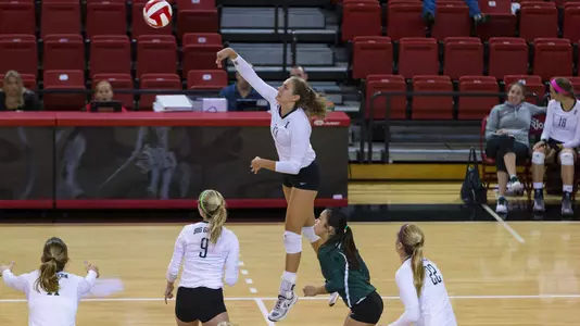 Volleyball Falls to Yale in Three Straight Sets