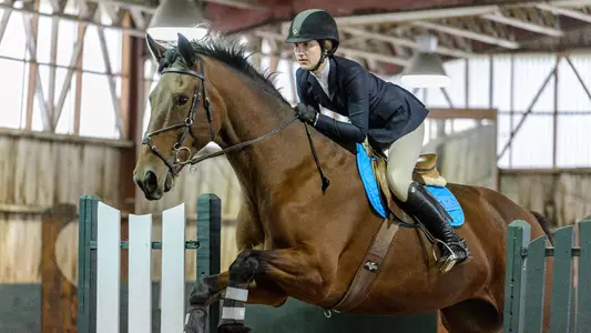 Dartmouth Takes Third in Final Show of Fall Season