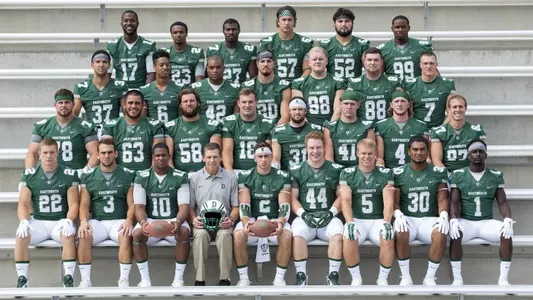 Seniors Shooting for Ivy Title in Final Game