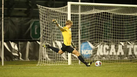 Former Dartmouth Goalkeeper Signs Contract with Chicago Fire