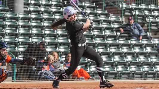 Softball Falls to RV/25 Texas, 7-1, on Sunday Morning