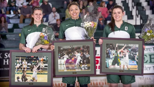 Big Green Celebrates Senior Night With Impressive Win