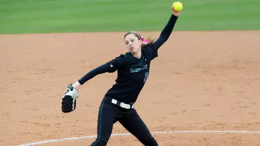 Softball Falls in Extra-Inning Heartbreaker to Jacksonville