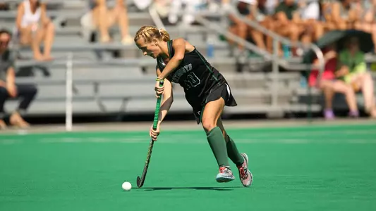 Julia Donald Records 7-Point Game in 8-1 Rout of Sacred Heart