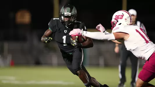 Big Plays Abound in 49-7 Romp Over Sacred Heart