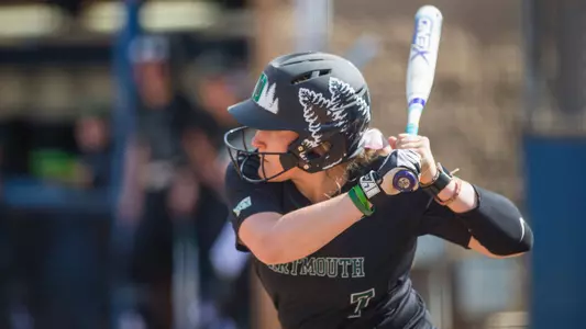 Dartmouth Splits Day One at Razorback Invitational