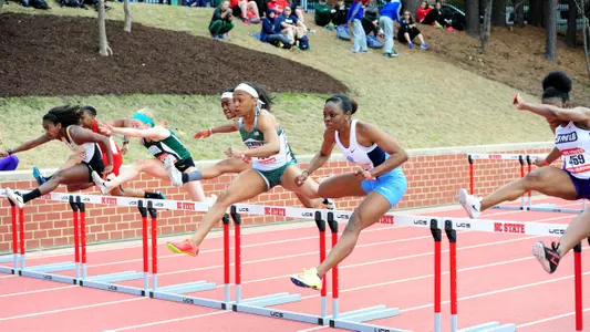 Women Continue Weekend at UCF Meet