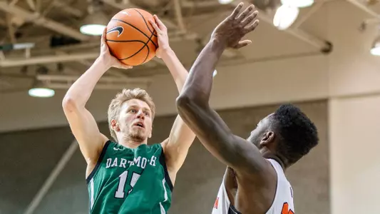 Princeton Swarms Big Green in Defeat at Jadwin Gym
