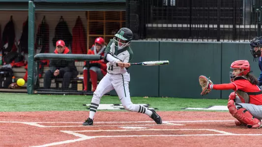 Dartmouth Sweeps Yale Doubleheader at Home