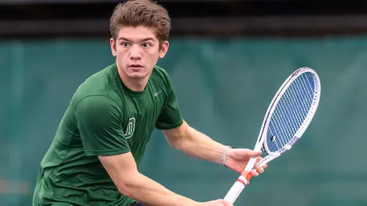 No. 32 Big Green Down Big Red, 4-2