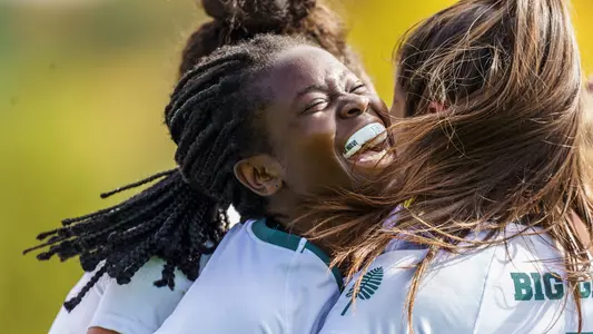 Anyoko Sewavi rugby action against Quinnipiac