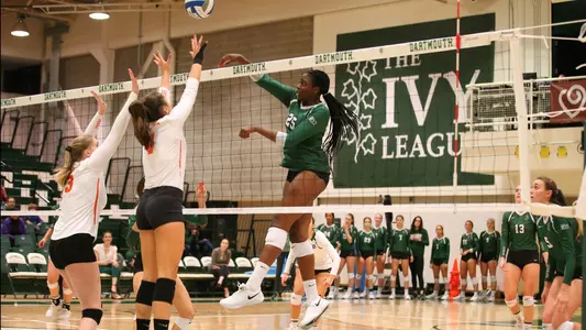 Tola Akinwumi volleyball action versus Princeton