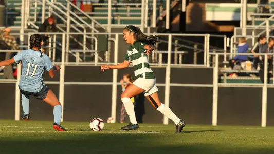 Isabella Villaflor women's soccer action versus Columbia