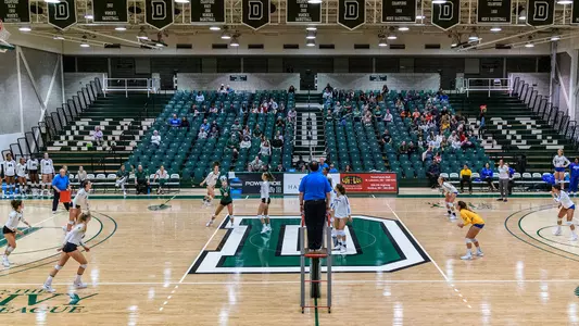 Leede Arena action against Hofstra