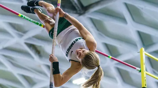 Lauren Ross women's track Invitational