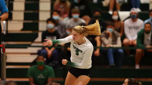 Piper Stevens volleyball action versus Columbia