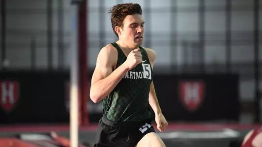 David Appleton men's track competing against Harvard