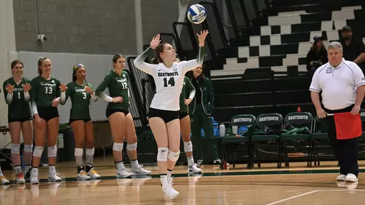 Emma Engstrom volleyball action versus Penn