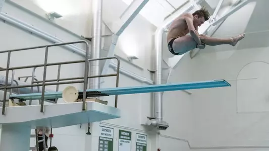 Jason Rickenbacher diving at Ramsden Invite day one