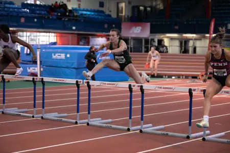 Gabriela Fasanelli action at Indoor Heps