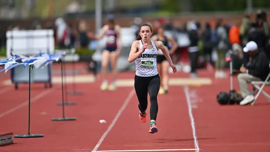 Emma Cunningham at 2022 Outdoor Heps