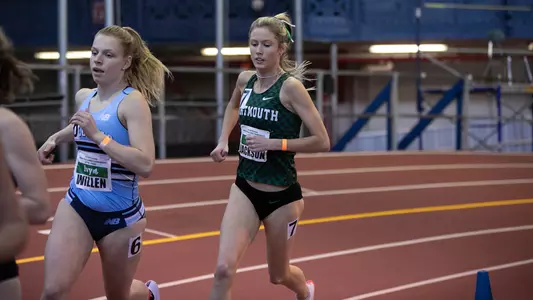 Annie Jackson competing at indoor heptagonal championship