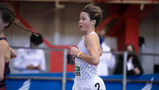 Madeleine Locher competing at indoor heptagonal championship