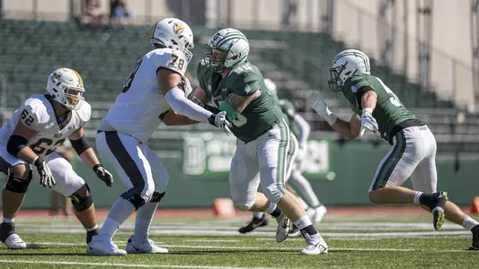 Alex Schmidt football action versus Valparaiso