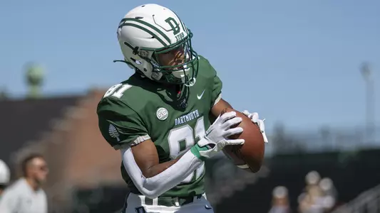 Jarmone Sutherland football action versus Valparaiso