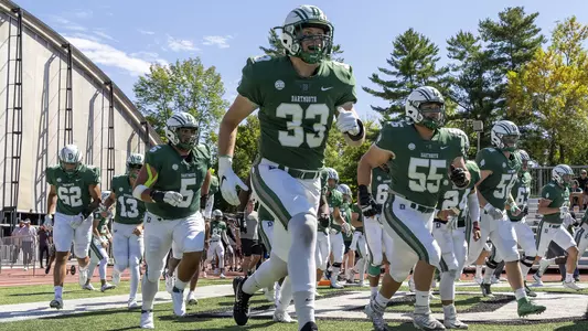 Sean Ward football action versus Valparaiso