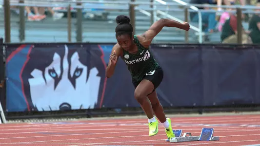 Jada Jones running at UConn