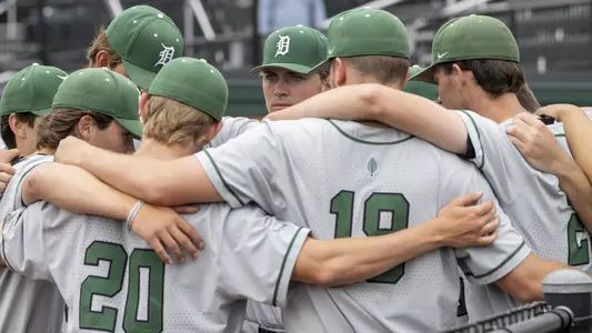 Baseball huddle during Yale Dartmouth baseball game