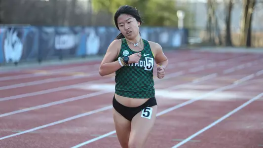 Mia Compton Engle competes at Dog Fight at UConn