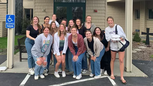 Women's rowing volunteers with the Hanover Community Kitchen