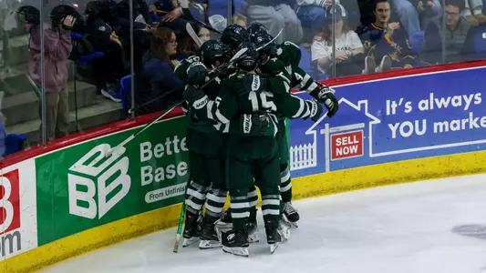 MIH celly vs Quinnipiac