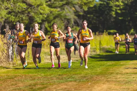 Esme Huh competes in the Maribel Sanchez Souther Invite