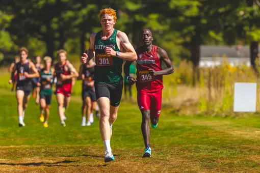 Callahan Fielder runs at Maribel Invite