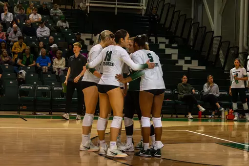 DVB huddles following a point