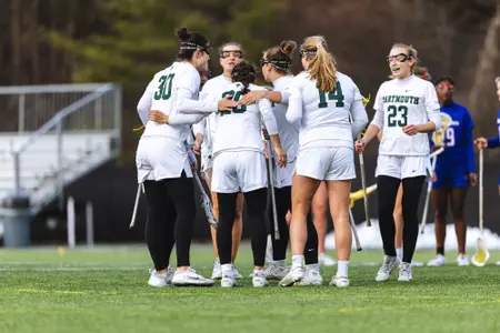 DWLAX group shot vs UML