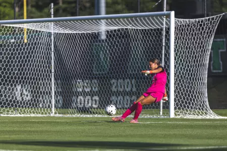 Paige Knoth in goal against Merrimack