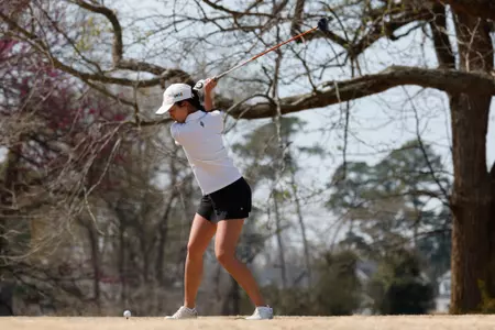 Thai swings at William and Mary