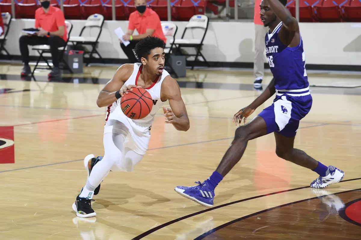 Davidson takes on High Point in non-conference basketball action at Belk Arena on Wednesday, November 25, 2020 in Davidson, North Carolina.