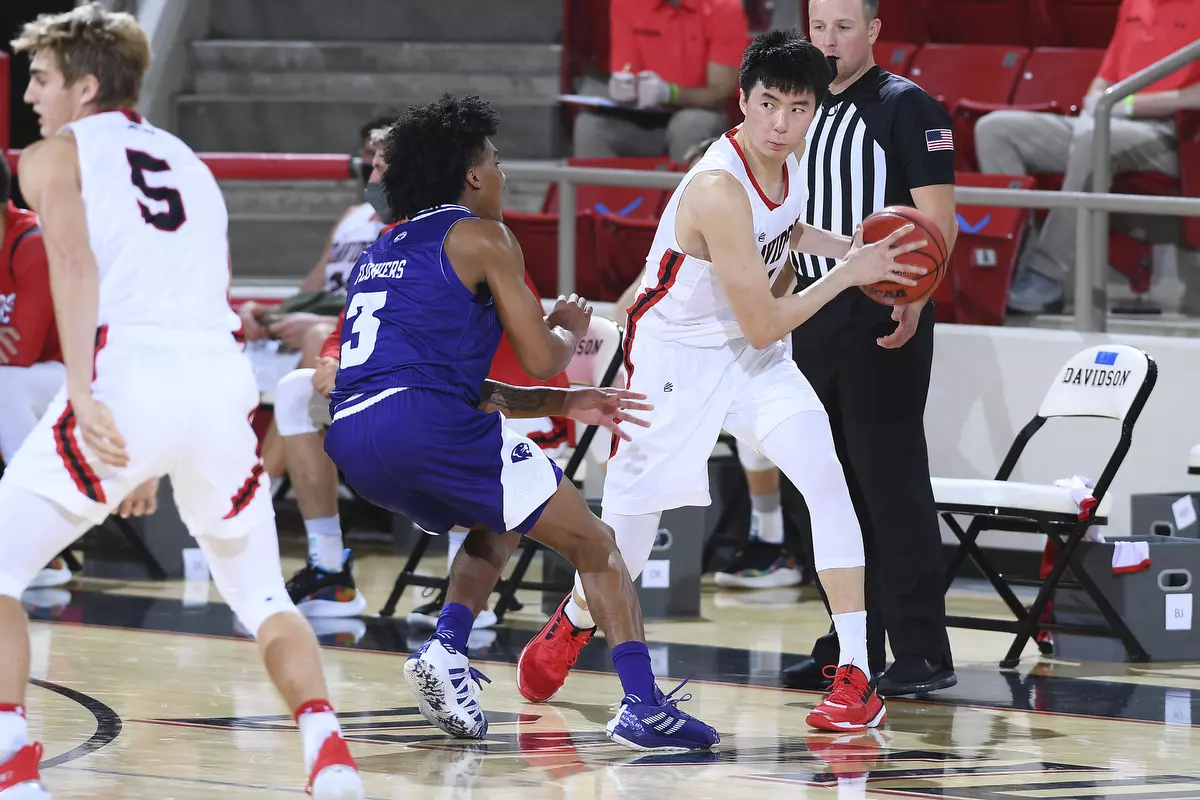 Davidson takes on High Point in non-conference basketball action at Belk Arena on Wednesday, November 25, 2020 in Davidson, North Carolina.