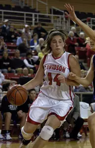 'Cats Open Women's Basketball Season With 67-55 Victory Image